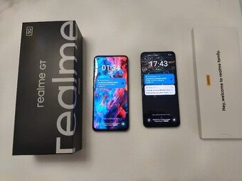 Dva telefony Realme GT 5G, plně funkční