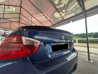 Lipo spoiler na bmw e90