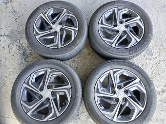 Originál alu kola 16" na Hyundai i30 letní