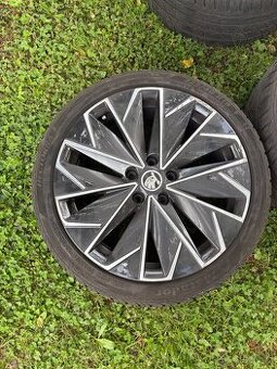 Alu Superb 3 propus s pneu 225/40r18