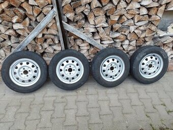 P: Sadu letních kol Škoda Felicia