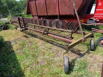 Nahrobovač shrnovač sena