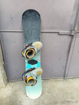 Snowboard zn. BURTON 141 cm.