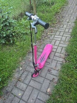 Dívčí elektrokoloběžka