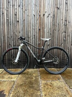Specialized Fate 29 – dámské karbonové horské kolo, TOP stav