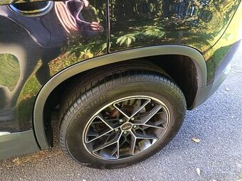 Prodám  alu  litá kola r17'  včetně pneu