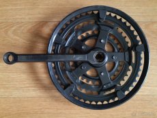 Cyklo součástky na dotaz.