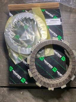 NOVÁ spojka newfren F1502AC lamely+mezilamely