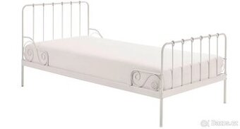 2 rostoucí kovové postele IKEA s dřevěným roštem – rozložené