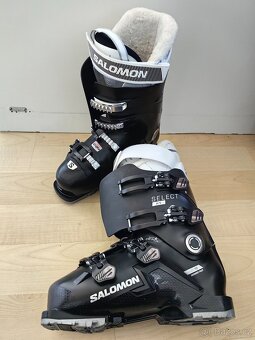 Dámské lyžáky Salomon 26.0/26,5 jenou na sobě