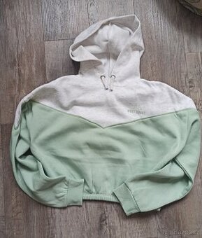 Mikina vel. 14-15let zn. New Look