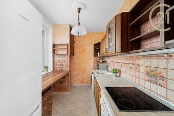 Prodej bytu 3+1 (66,9 m²) s balkonem a nádherným výhledem...