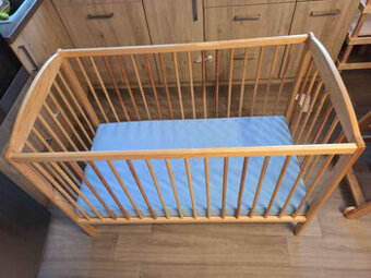 Detska postylka s matraci