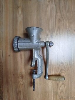 Mlýnek na maso Porkert 5