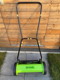 FIELDMANN Ruční vřetenová sekačka FZR 1010