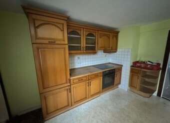 Rustikální kuchyňská linka dub masiv se spotřebiči,5585