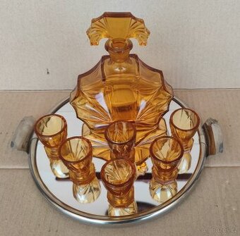 Likérová souprava INWALD ART DECO, rok 1930. Skleněná karafa