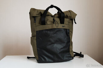 Nike Radiate Backpack – zelený