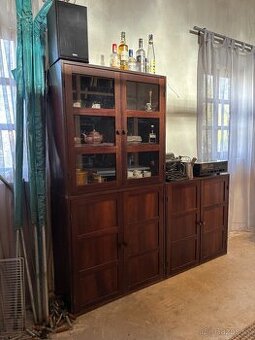 6x stena s dvirky prosklena, pokice i plna