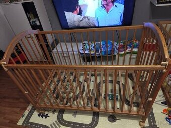 Dřevěná postýlka