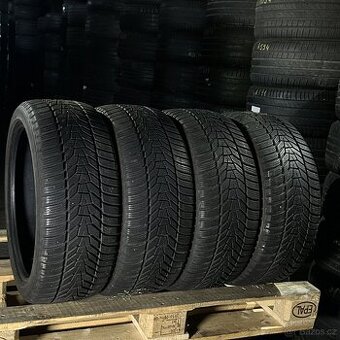 Zimní pneu 225/40 R18 92V Hankook 7-7,5mm