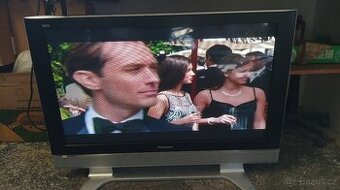 Tv Panasonic Viera TH - 42PA60E . DÁLKOVÝ OVLADAČ.