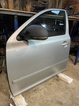 Škoda Octavia 2 levé přední dveře