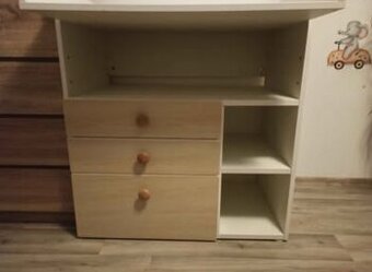 Přebalovací pult IKEA