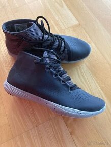 Dámské boty Under Armour Street Precision Mid EXP