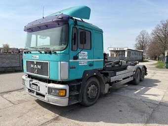 Predam hakovy nosic MAN 6x2