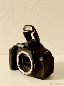 Canon 600D set s objektivy (8mm / 11-16mm)