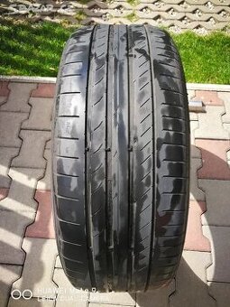 PNEU prodám 235x50 R19 V, letní 4ks