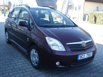 Toyota Corolla Verso 2.0 D-4D,NOVÁ STK