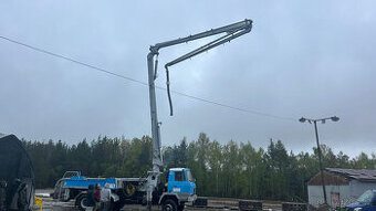 Pumpa na beton Tatra 815 s nástavbou Schwing