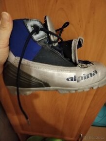 Boty na běžky vel. 36 Alpina nnn