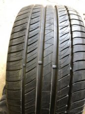 Pneu Michelin 245/40/17