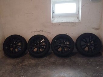 Hliníkové ráfky s celoročními pneumatikami 235/55 R19 5x112