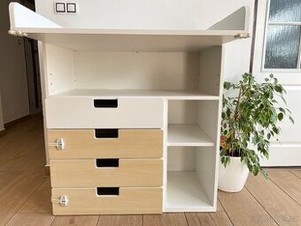IKEA přebalovací pult/komoda Stuva