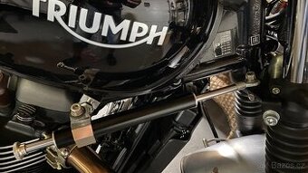 Triumph Street twin 900