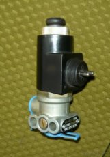 Elektromagnetický ventil Wabco 472 123 1110