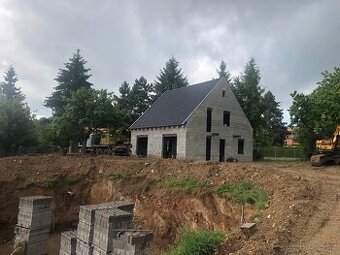Prodám rozestavěný domek