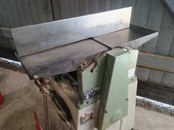 Hoblovka (srovnávačka) s protahem Elektra Beckum HC260