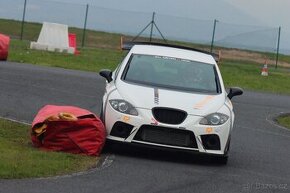 Interiér ,airbagy Seat Leon 2