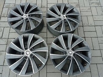 Sada 4x al disku Turbine 18" originál Škoda Octavia III