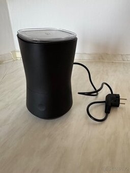 Elektrický napěňovač mléka