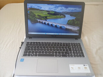ASUS A540MA - (zachovalý, FULL HD, OK baterie, Windows11, HD