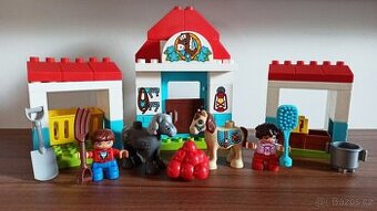 Lego Duplo 10868 stáje pro poníky