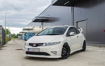 Honda Civic TypeR FN2 2.0 i-VTEC 148kW Championship White
