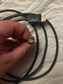 HDMI kabel atopický