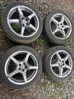 Ford ALU kola R18 pneu 80%